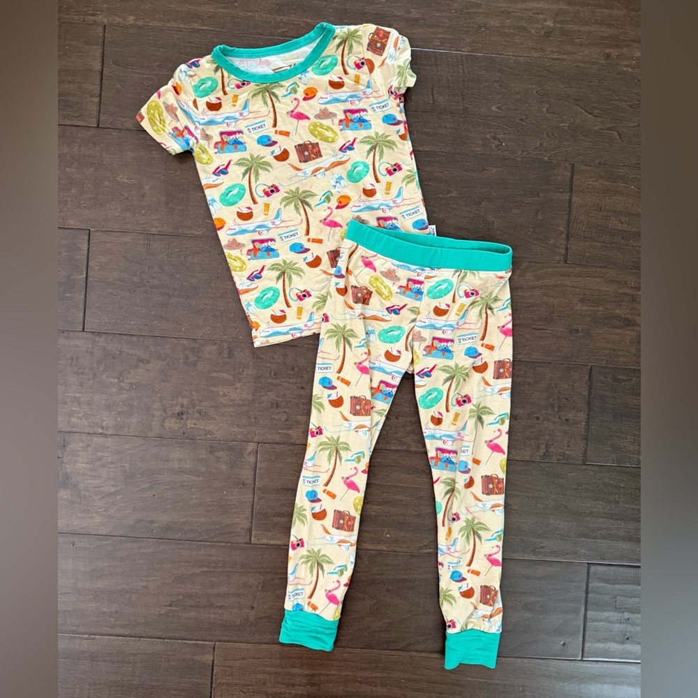 Fletch bamboo pjs 2T GUC